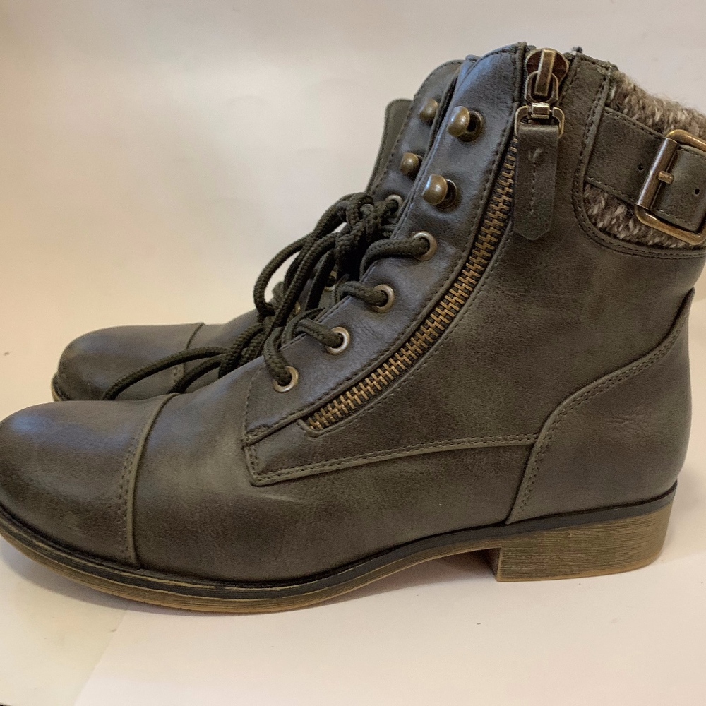 Grey low boot - Picture 3 of 3